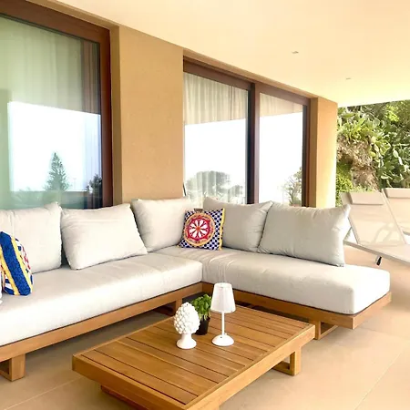 Mulberry Villa *
