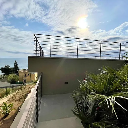 ヴィラ Mulberry *